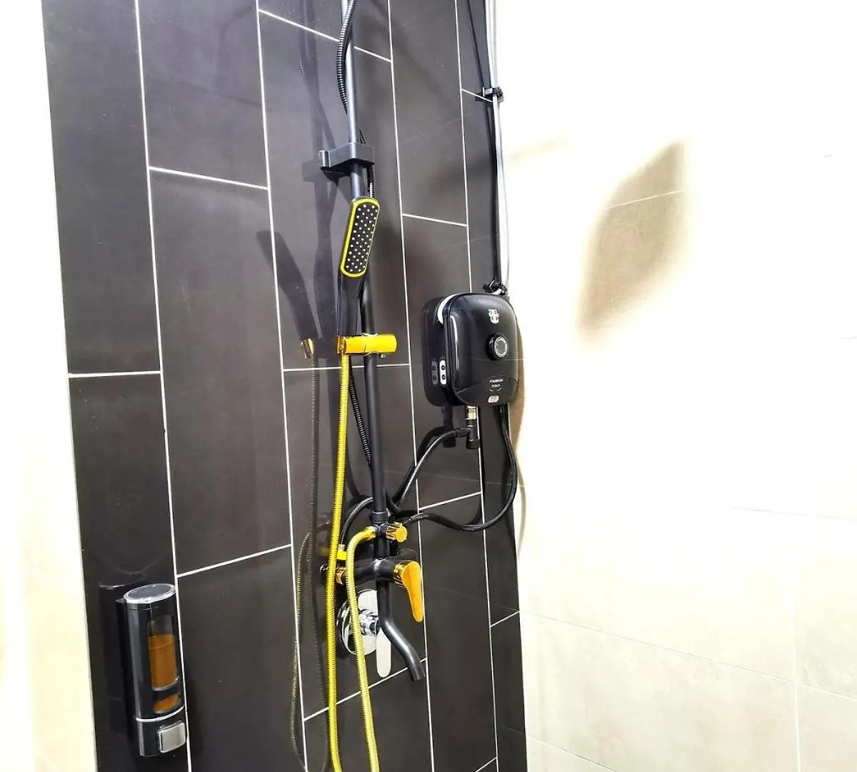 Mj Homestay 99 Batu Caves Kl North 99Residence 3R2B Kuala Lumpur 0*,  Malaysia